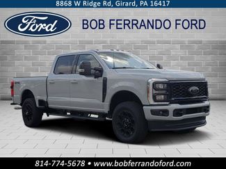 New 2026 Ford F250 Lariat w/ Black Appearance Package AWD/4WD video 1