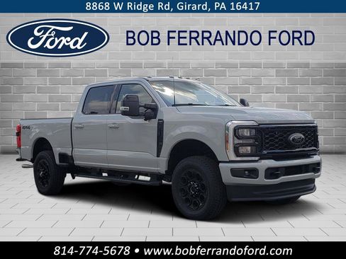 New 2026 Ford F250 Lariat w/ Black Appearance Package AWD/4WD image 1