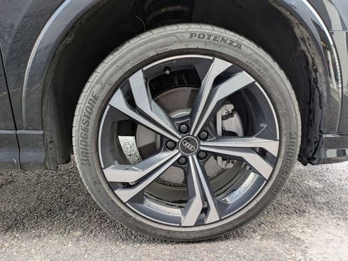 Used 2023 Audi Q3 2.0T Premium Plus w/ Premium Plus Package image 29