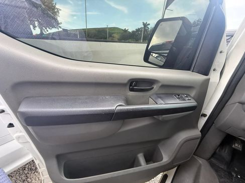Used 2012 Nissan NV 2500 SV w/ Technology Pkg RWD image 15