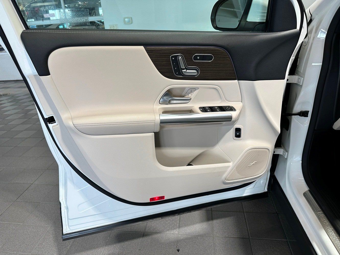 Used 2026 Mercedes-Benz GLA 250 4MATIC image 11