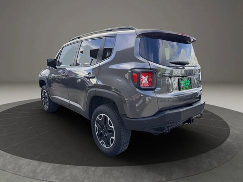 Used 2016 Jeep Renegade Trailhawk image 7