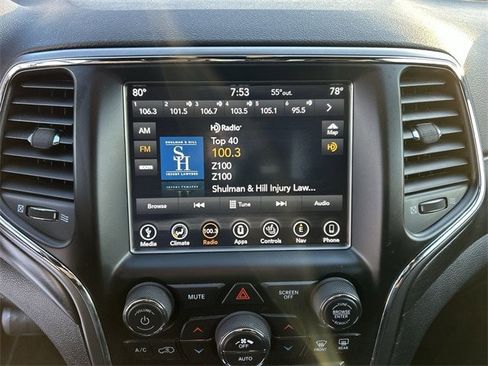 Used 2018 Jeep Grand Cherokee Laredo image 20