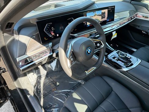 New 2026 BMW i7 eDrive50 w/ Premium Package image 25
