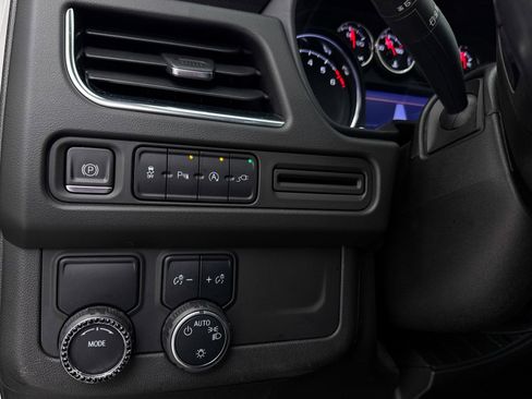 Used 2021 Chevrolet Suburban RST w/ Rear Media and Nav Package image 22