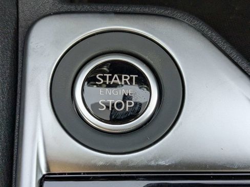 New 2025 Nissan Sentra SR w/ Midnight Edition image 29