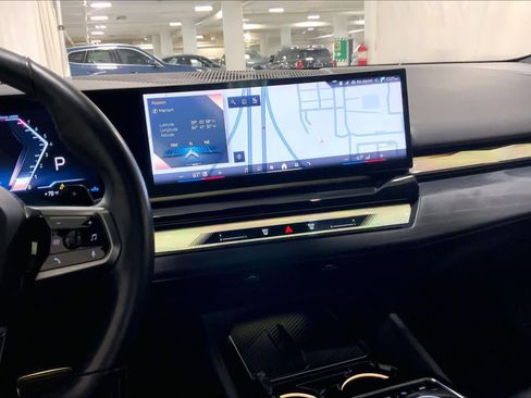 Certified 2024 BMW 540i xDrive w/ Premium Package AWD/4WD image 6