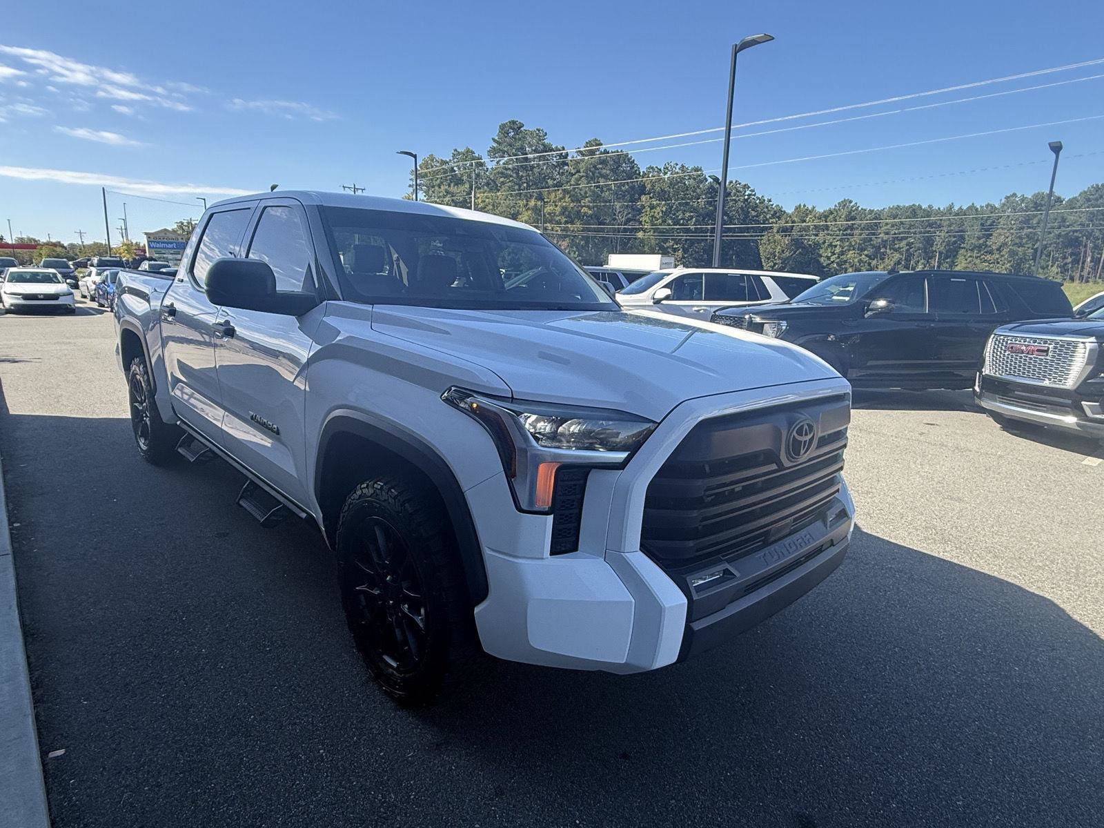 Used 2022 Toyota Tundra SR5 AWD/4WD image 29