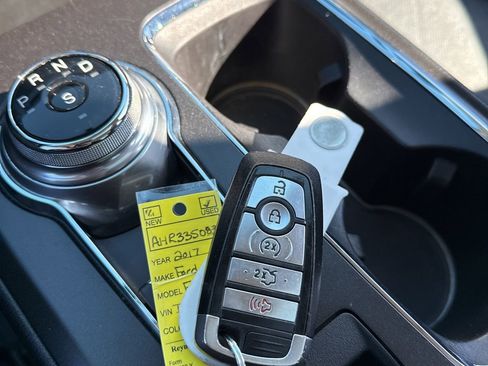 Used 2017 Ford Fusion Titanium image 40