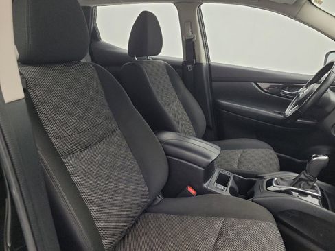 Used 2021 Nissan Rogue Sport SV image 21