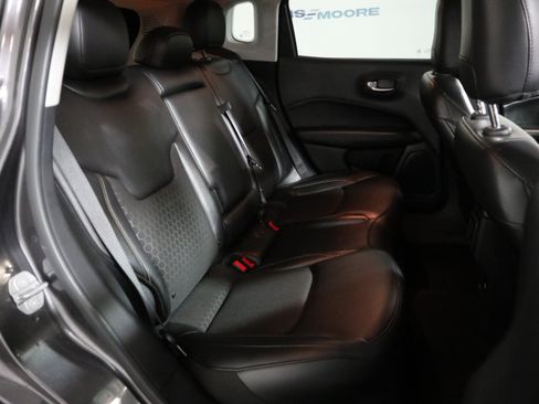 Used 2021 Jeep Compass Latitude FWD image 20