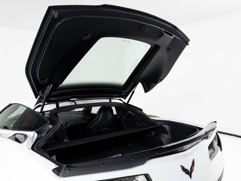 Used 2015 Chevrolet Corvette Z06 w/ 3LZ Preferred Equipment Group image 51