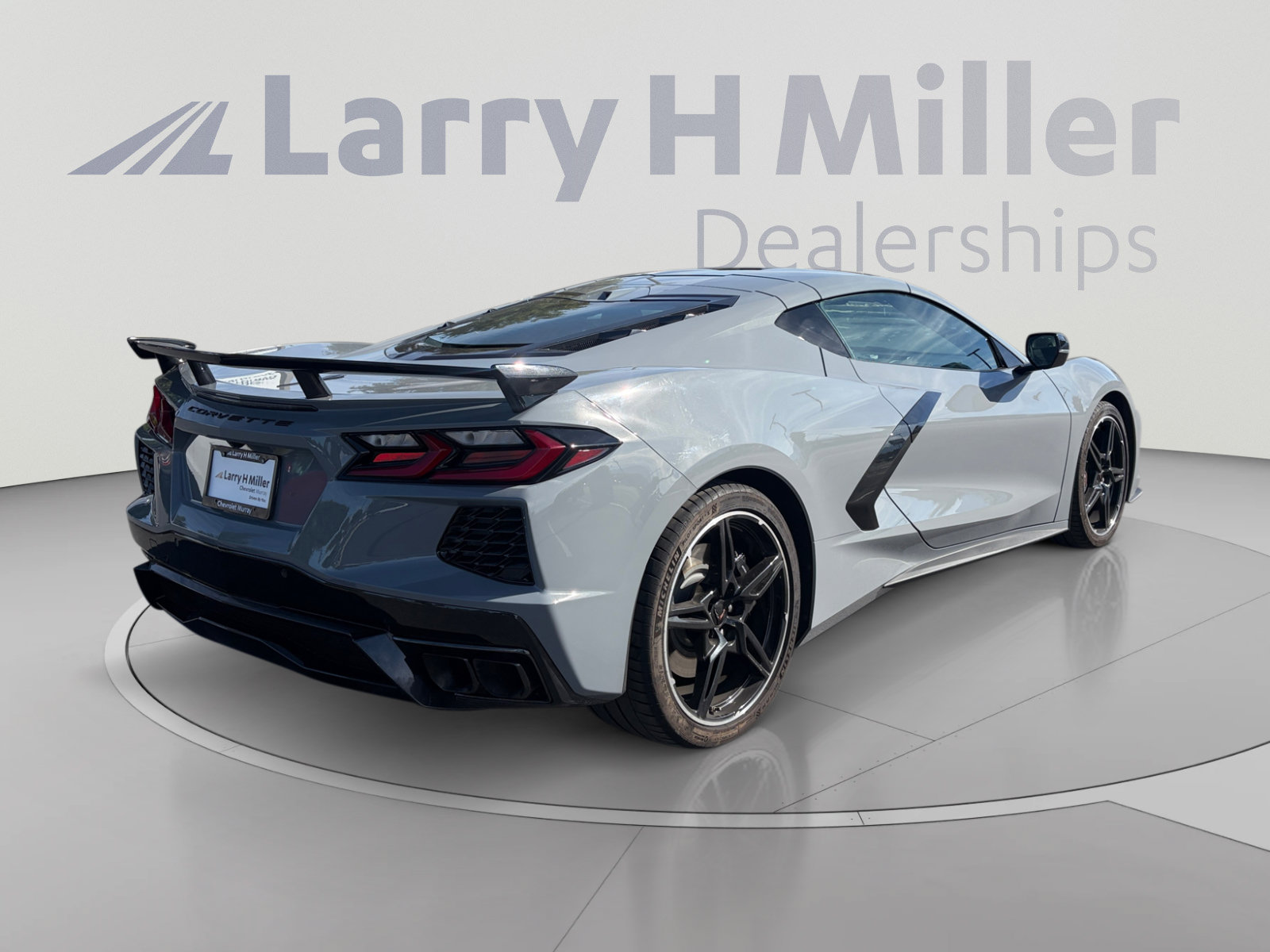 Used 2025 Chevrolet Corvette Stingray Preferred Cpe w/ Z51 Performance Package RWD image 5