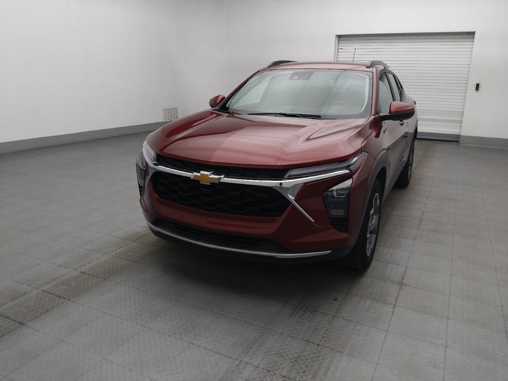 Used 2025 Chevrolet Trax LT w/ LT Convenience Package FWD image 15