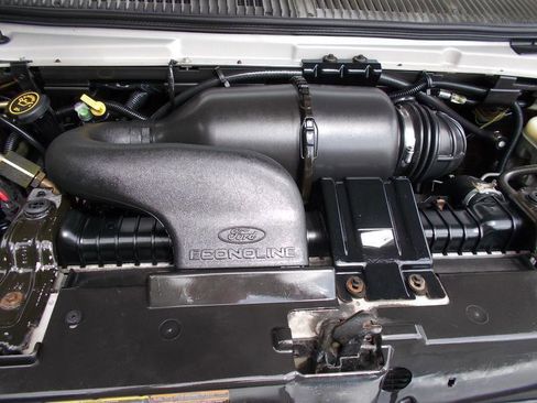 Used 1999 Ford E-350 and Econoline 350 XLT RWD image 18