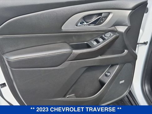 Used 2023 Chevrolet Traverse LT w/ LT Premium Package AWD/4WD image 11