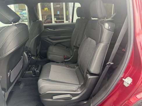 New 2026 Jeep Grand Cherokee L Limited image 13