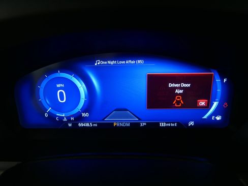 Used 2020 Ford Explorer Platinum w/ Premium Technology Package image 21