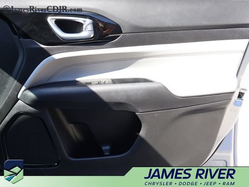 Used 2025 Jeep Compass Limited AWD/4WD image 8