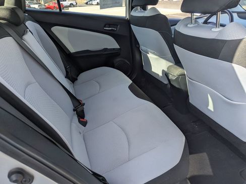 Used 2020 Toyota Prius AWD image 31