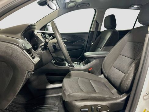 Used 2022 GMC Terrain SLE w/ Driver Convenience Package FWD image 18