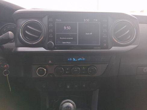 Used 2021 Toyota Tacoma TRD Off-Road w/ Technology Package image 18