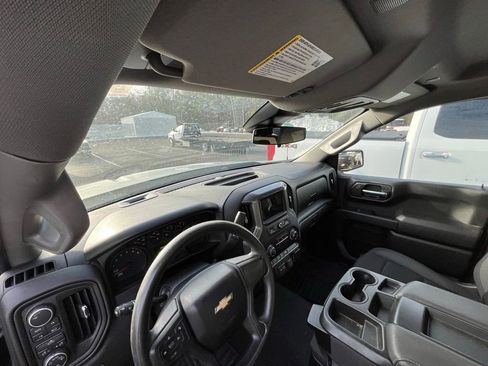Used 2022 Chevrolet Silverado 1500 Custom image 10