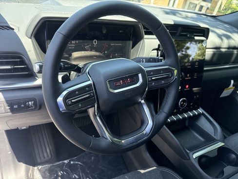 New 2027 GMC Terrain Elevation FWD image 12