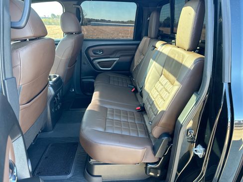 Used 2024 Nissan Titan Platinum Reserve w/ Moonroof Package AWD/4WD image 23