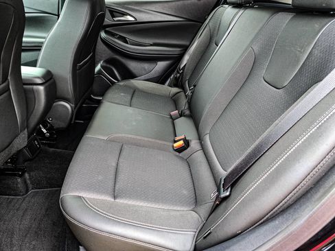 Certified 2025 Buick Encore GX Preferred AWD/4WD image 30