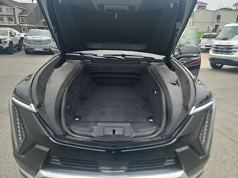 Used 2025 Cadillac Escalade IQ Luxury 2 AWD/4WD image 31