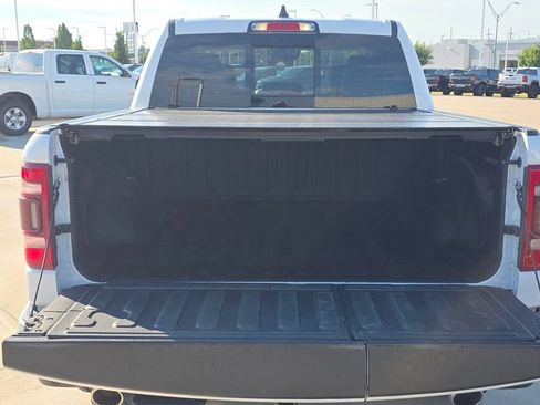 Used 2022 RAM 1500 Laramie AWD/4WD image 5