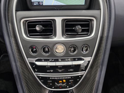 Used 2021 Aston Martin DBS Superleggera Volante image 15