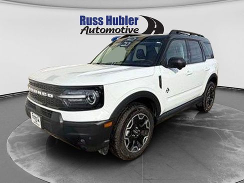 Used 2025 Ford Bronco Sport Outer Banks w/ Outer Banks Tech Package+ AWD/4WD image 1