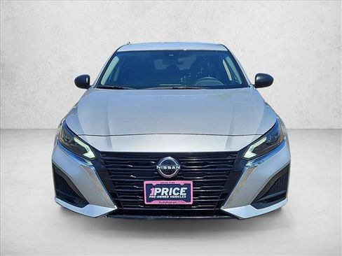 Used 2024 Nissan Altima 2.5 S FWD image 2