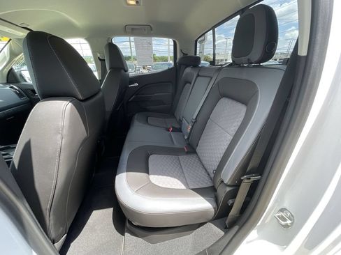 Used 2019 Chevrolet Colorado Z71 AWD/4WD image 23