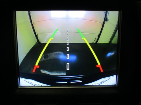 Used 2018 Jeep Grand Cherokee Altitude image 11