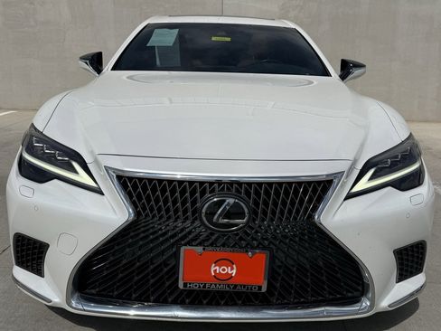 Used 2022 Lexus LS 500 image 2