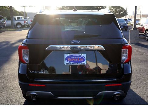 Used 2022 Ford Explorer Limited w/ Equipment Group 301A RWD image 14