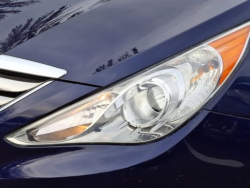 Used 2011 Hyundai Sonata SE w/ Navigation & Sunroof Pkg 4 image 29