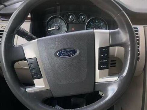 Used 2010 Ford Flex SEL AWD/4WD image 17