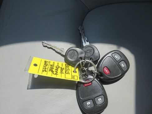 Used 2011 Chevrolet HHR LT FWD image 35