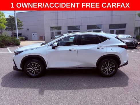 Certified 2025 Lexus NX 250 FWD w/ Towing Package (2000 Lbs) image 4
