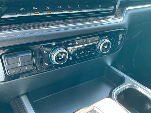 Used 2024 GMC Sierra 1500 Elevation w/ Elevation Premium Package image 10