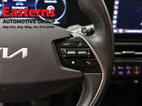 Used 2024 Kia Niro Wind w/ Wind Preserve Package FWD image 16