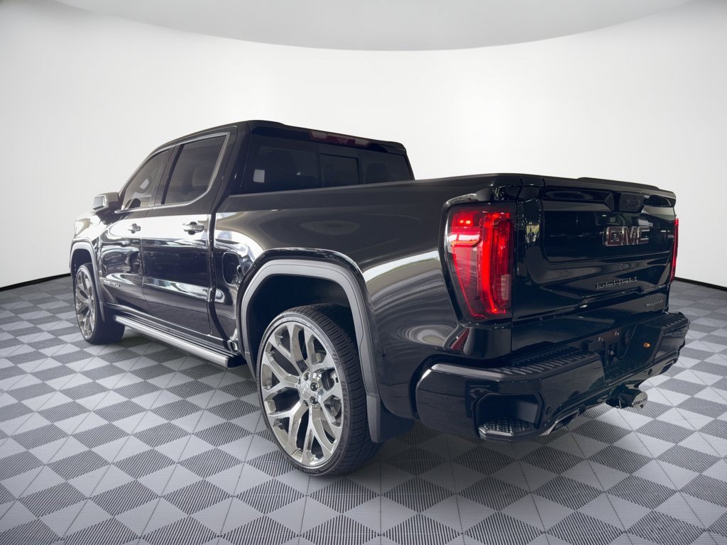 Used 2025 GMC Sierra 1500 Denali AWD/4WD image 3