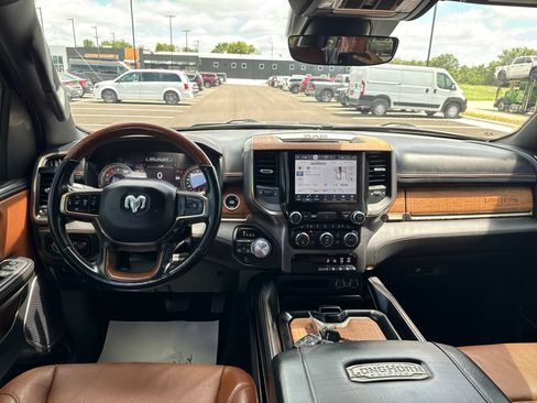 Used 2022 RAM 1500 Limited w/ Body Color Bumper Group AWD/4WD image 12