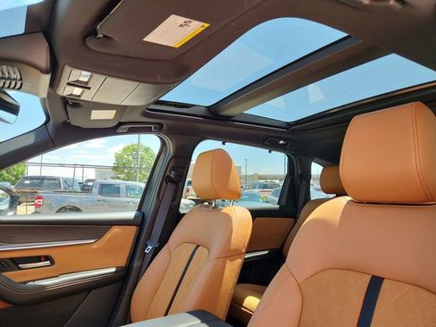 Certified 2025 MAZDA CX-70 3.3 Turbo S w/ Premium Plus image 28