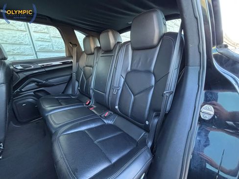 Used 2012 Porsche Cayenne S w/ Premium Pkg Plus image 42