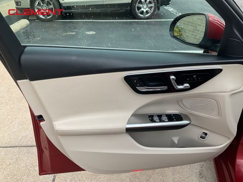 Used 2023 Mercedes-Benz C 300 Sedan image 32